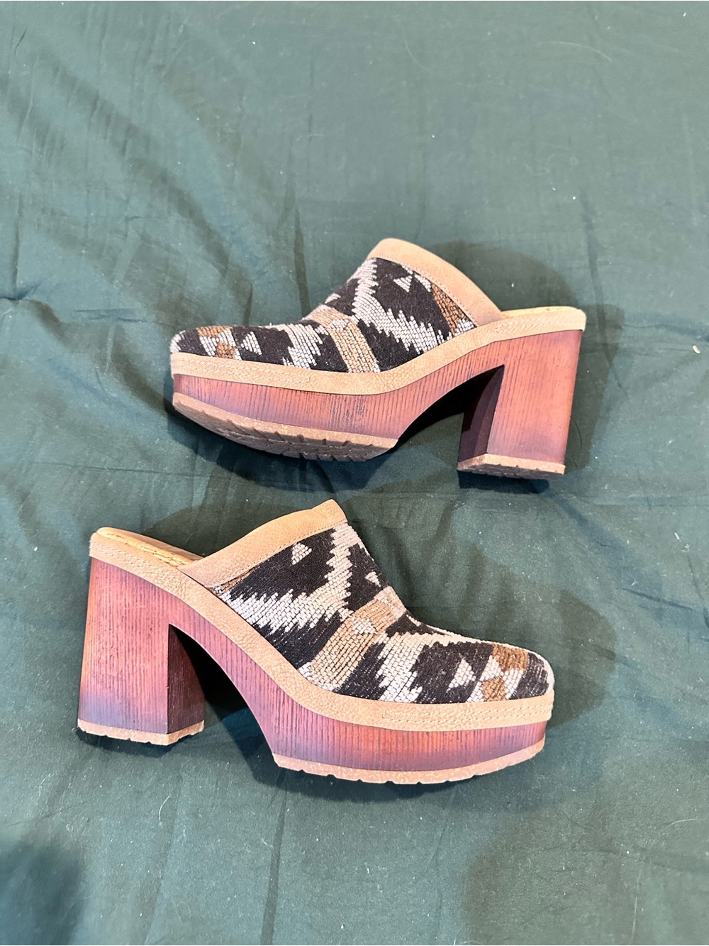 Korks Black, Tan & Cream Woven Platform Clog Mules